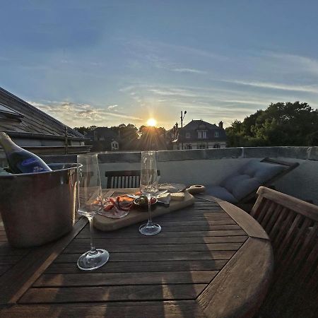 Rooftop - Cosy Flat Centre Senlis Apartment Senlis  Exterior photo